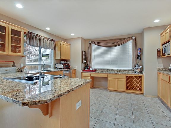 5th image of 9413 188th St E