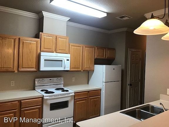 5th image of 1713 N Bardell Ct