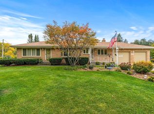 W136N7137 Claas Rd, Menomonee Falls, WI 53051