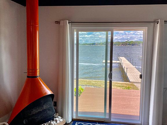 4th image of 5644 Lakeview Dr