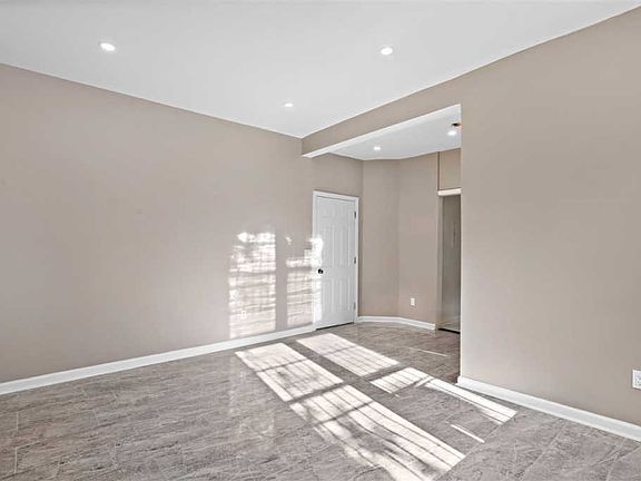 2nd image of 240 Clendenny Ave APT 1