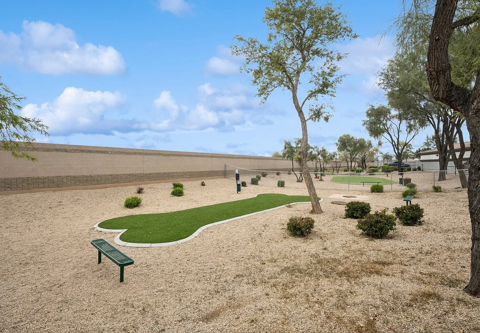 2150 Apartments — Photo 4
