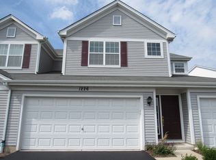 1226 Chesterton Dr, Volo, IL 60020
