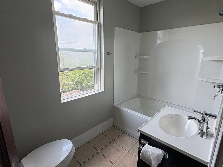 2024 Beaver Rd #1 — Photo 7