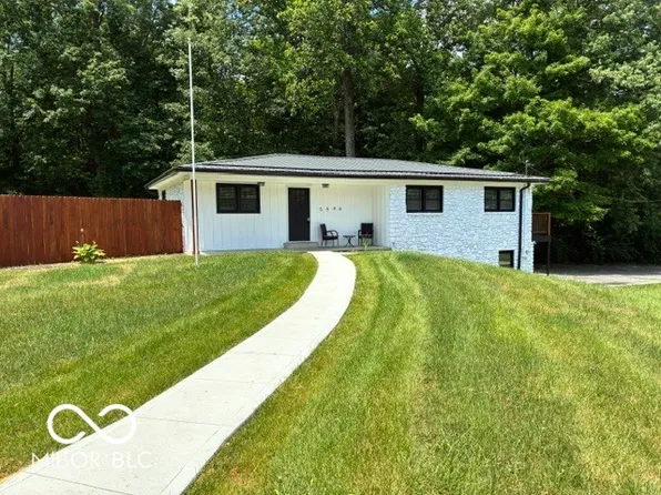 5646 Paradise Dr, Martinsville, IN 46151