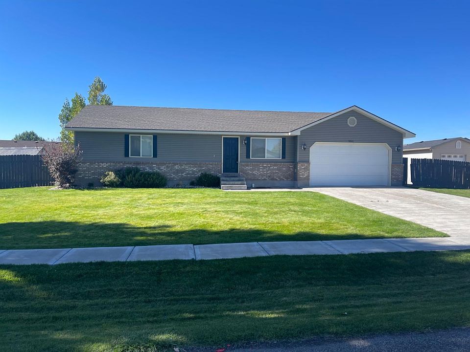 1st image of 3001 N Lilac Cir