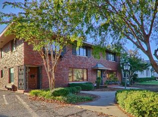 6517 Avondale Dr SIDE B, Nichols Hills, OK 73116
