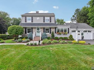 419 Cedar Hill Ave, Wyckoff, NJ 07481