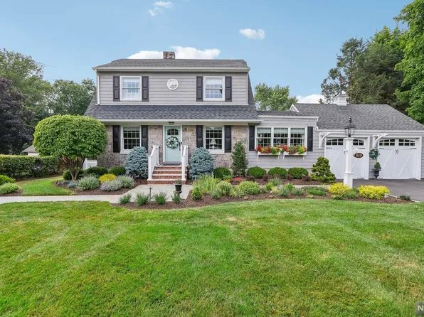 419 Cedar Hill Ave, Wyckoff, NJ 07481