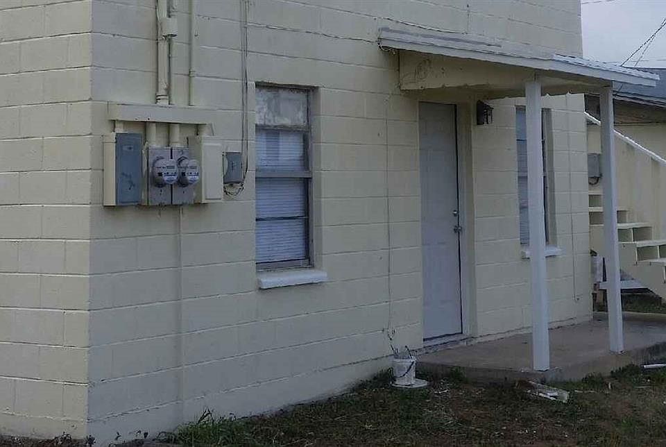 1st image of 802 N Smith Ave #1