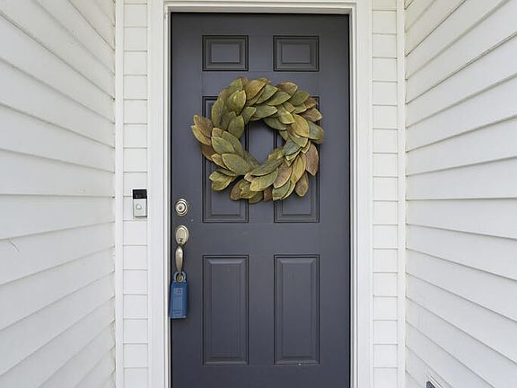 4th image of 369 Brightleaf Cir