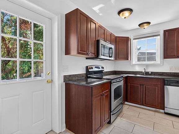 4th image of 4736 Wilson Blvd