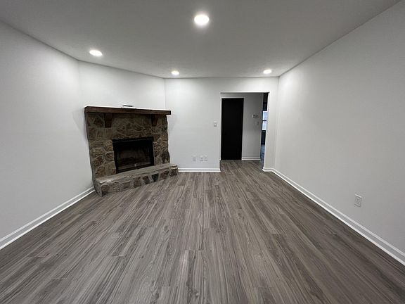 2nd image of 1478 N Diane Ct SE APT B