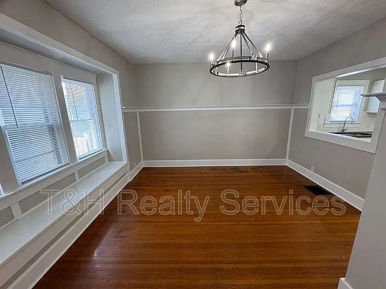 22 E Parkview Ave — Photo 6