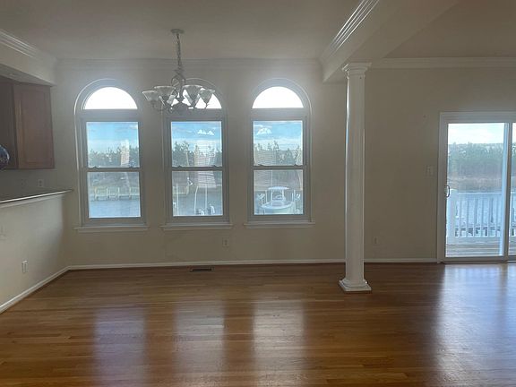 2nd image of 3653 Piedmont Cir