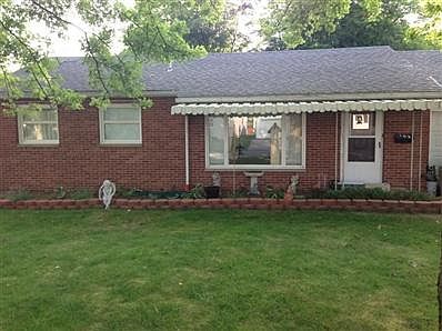 3rd image of 102 Joan Ave