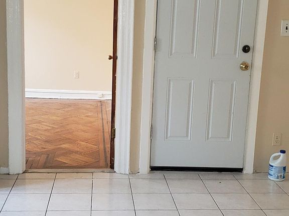 4th image of 678 Rockaway Pkwy APT 2R