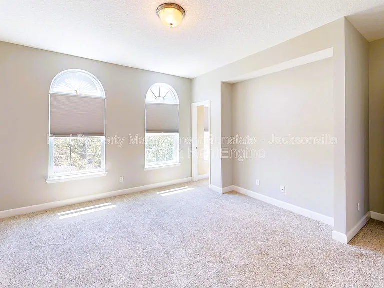 4298 Ellipse Dr — Photo 18