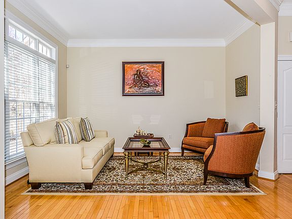 3rd image of 2179 Harithy Dr