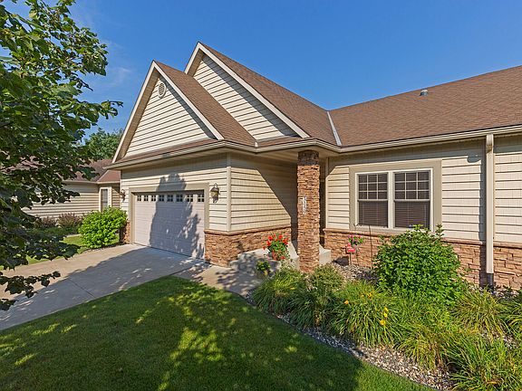 3rd image of 3159 Hidden Lake Pointe Dr