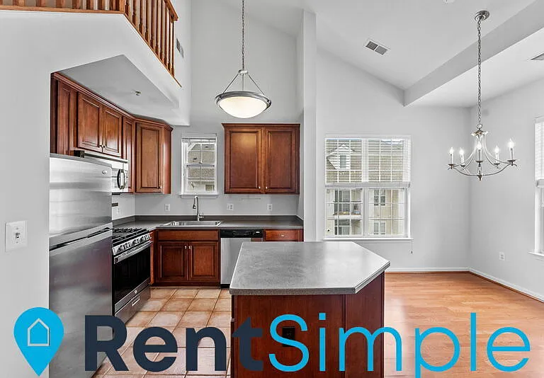 21210 McFadden Sq #402 — Photo 30
