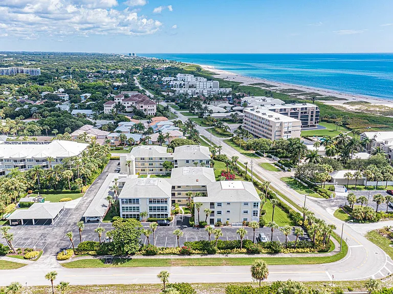 1441 Ocean Dr — Photo 42