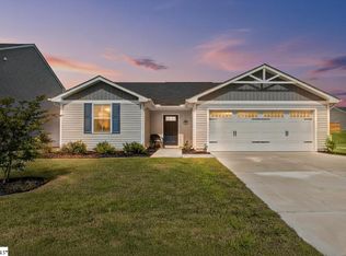 124 Highland Station Dr, Clinton, SC 29325