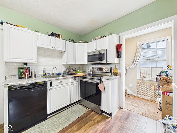 5th image of 617 W Madison St