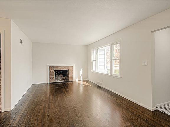 5th image of 8228 Summit St