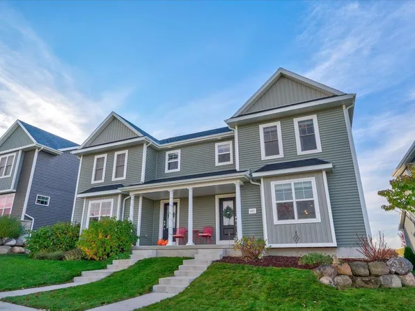 627 Hillcrest Drive, Waunakee, WI 53597