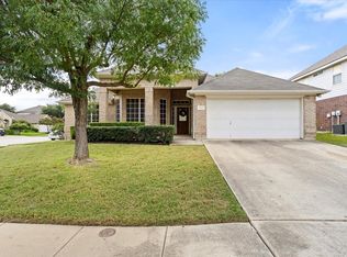 9001 Morning Meadow Dr, Fort Worth, TX 76244