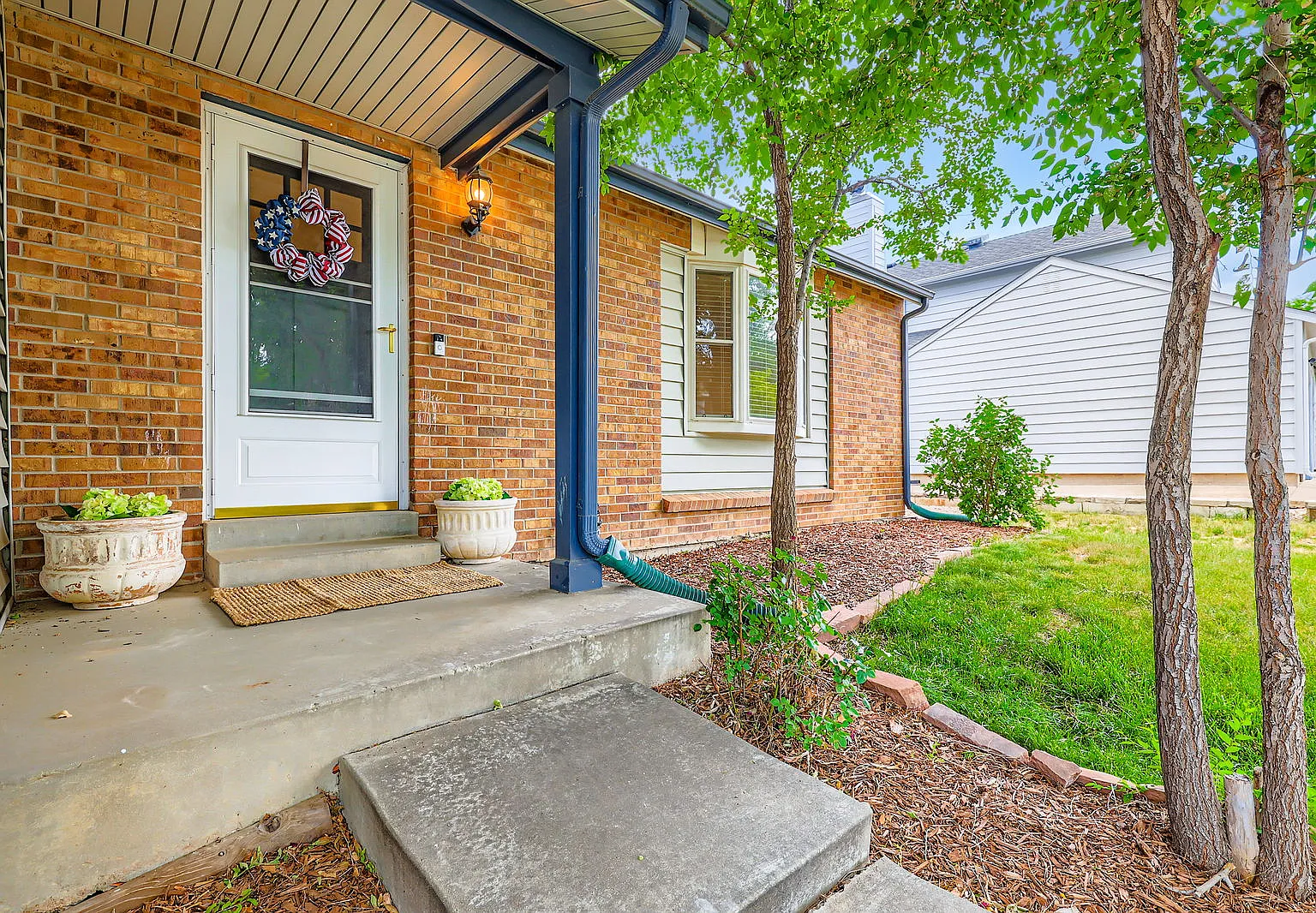 7016 S Dahlia St — Photo 3