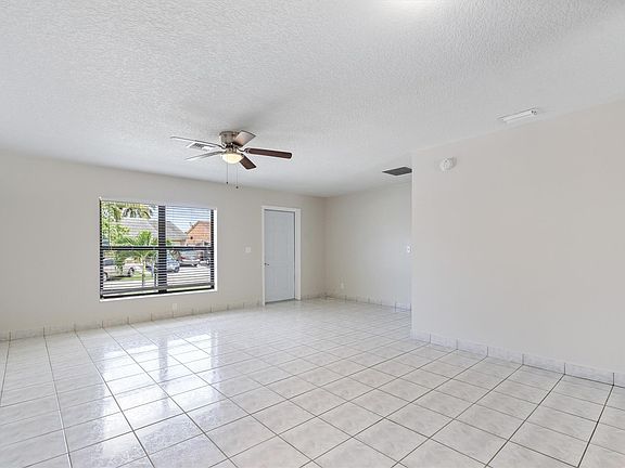 2nd image of 7377 Palmdale Drive