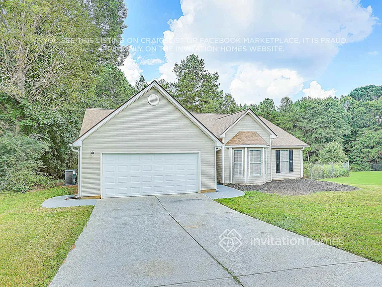308 Devonshire Dr — Photo 2