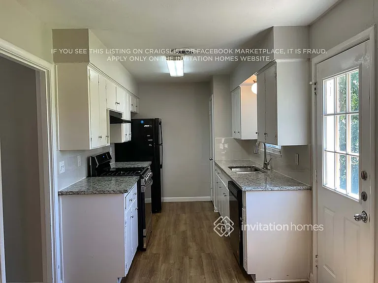 5716 Wheaton Dr — Photo 8