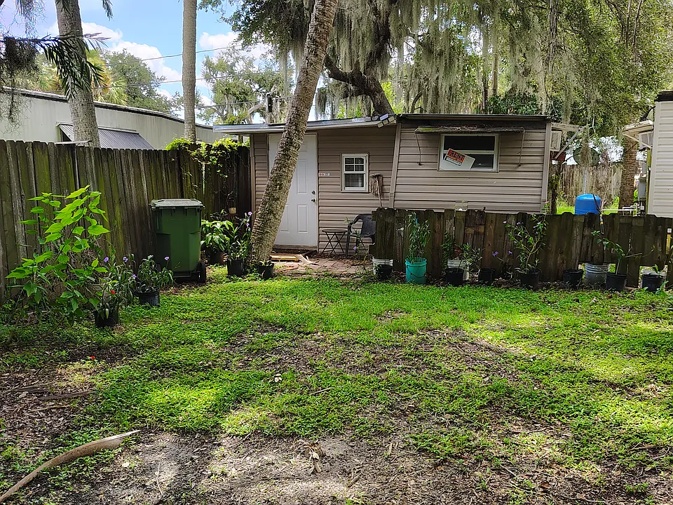 5287 Melissa Ln