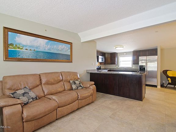 4th image of 1116 OCEANWOOD Drive N