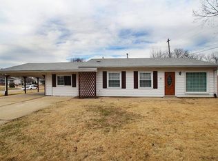32 Steeplechase Dr, Saint Peters, MO 63376