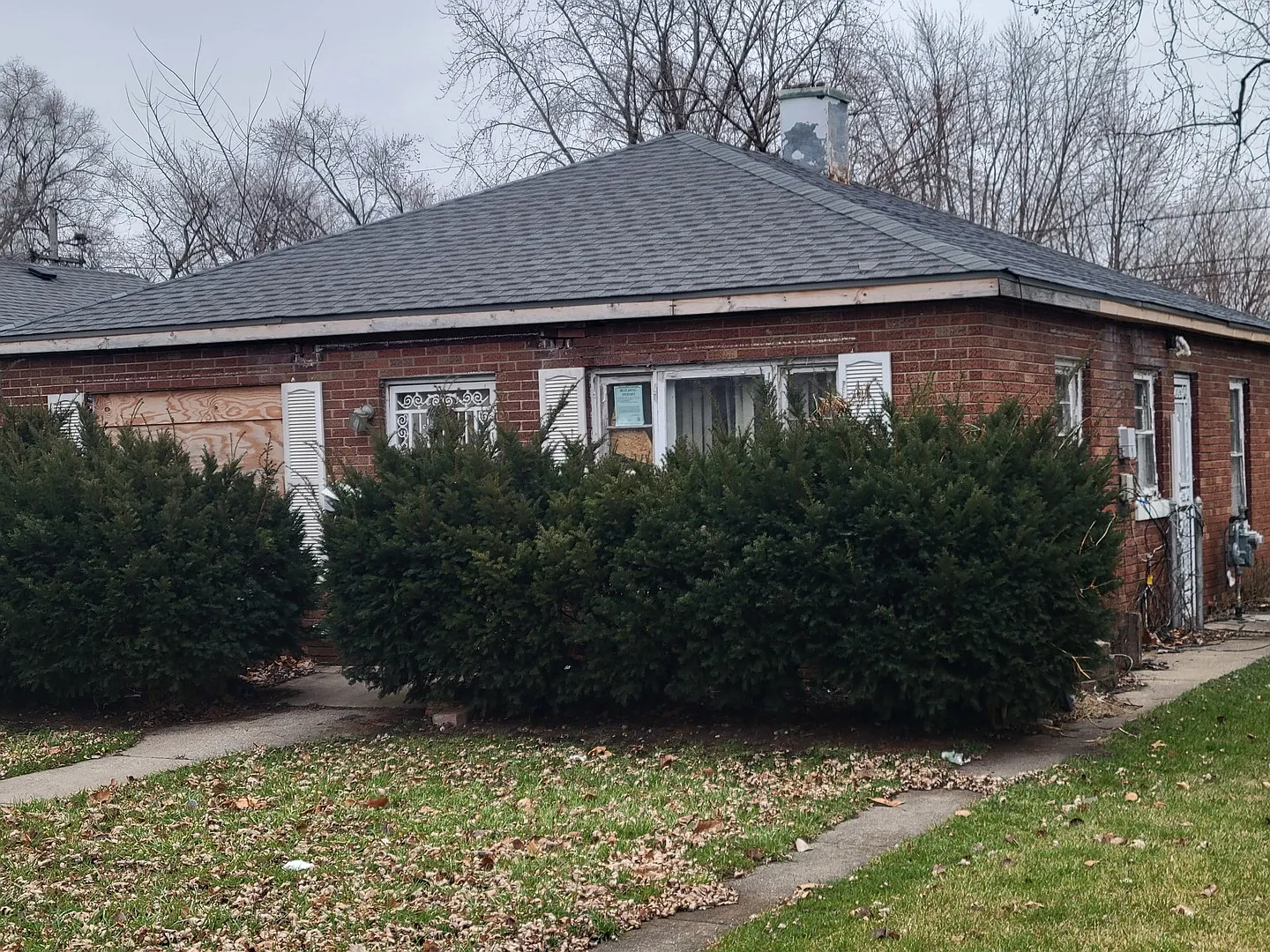 14921 Oak St photo 1