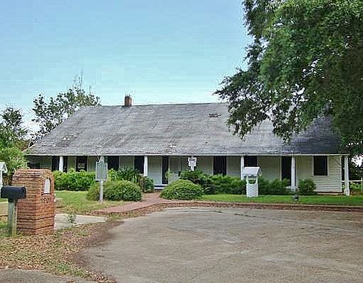 2nd image of 1901 Waters Edge Dr