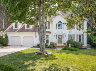 9 E Stablegate Rd, Greenville, SC 29615