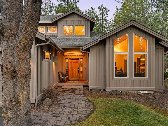 2nd image of 57536 Hoodoo Ln #9
