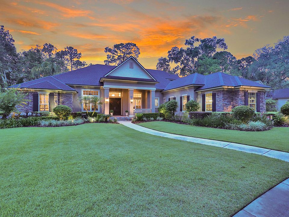 1st image of 109 Holly Berry Ln