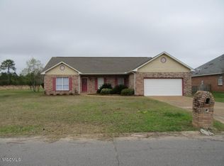 14816 Nassau Dr, Biloxi, MS 39532