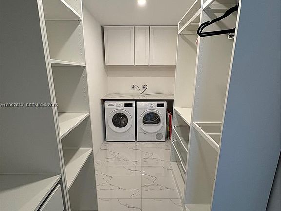 5th image of 11 Island Ave APT 1107