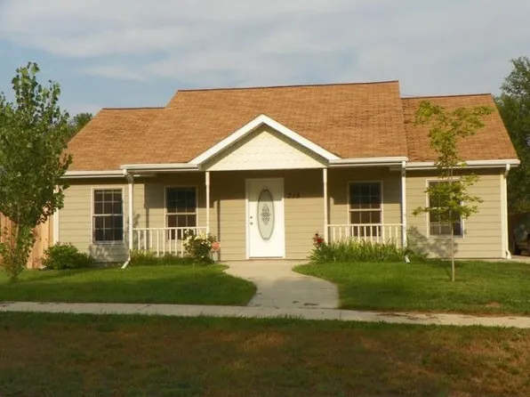 215 7th Ave, Belle Fourche, SD 57717