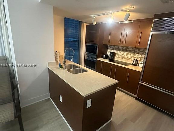 5th image of 485 Brickell Ave APT 1908