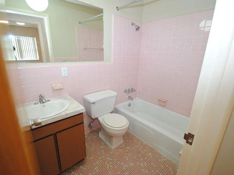 512 N Ashley St — Photo 8
