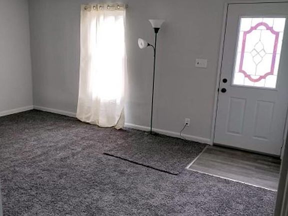 4th image of 5117 N Ogden Ave