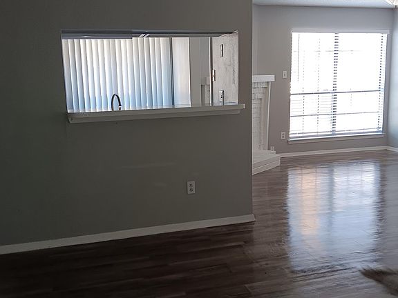 3rd image of 2100 Remington Dr #10A